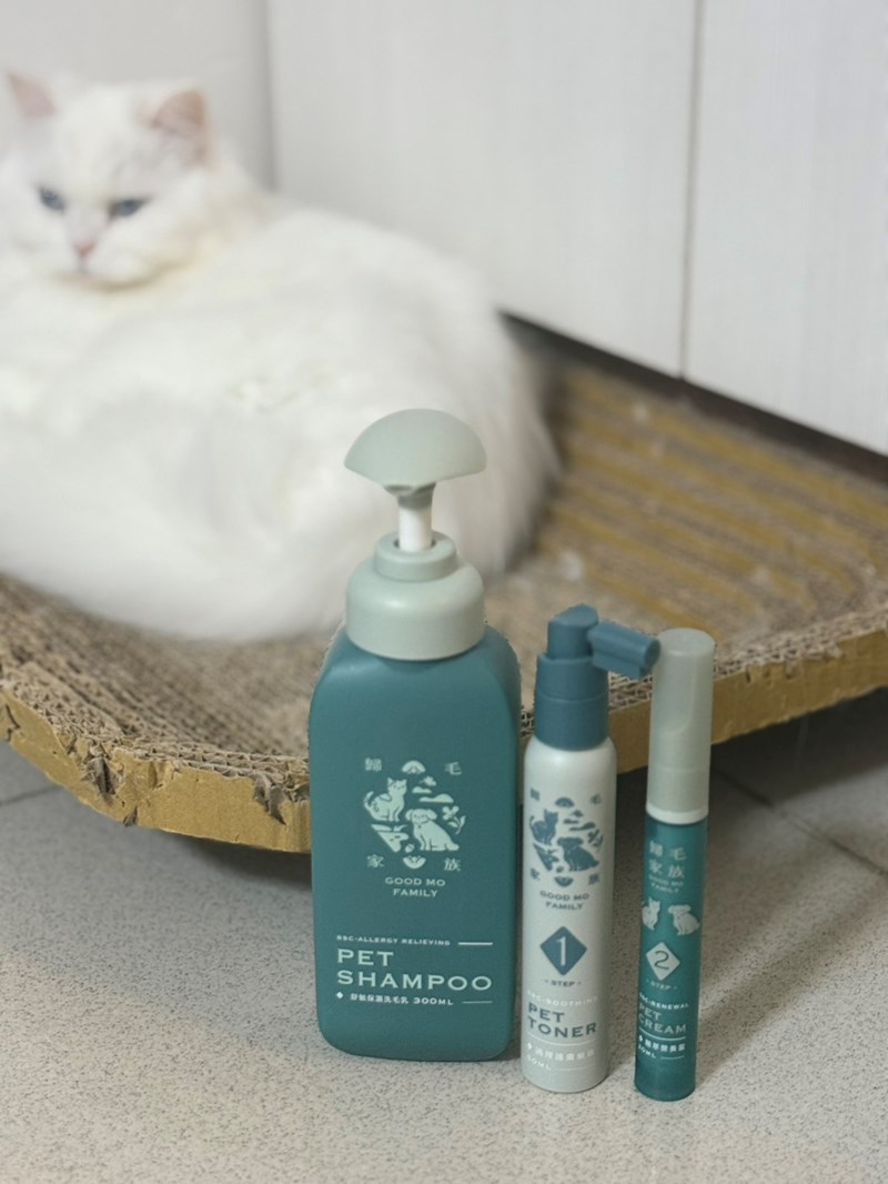 女人知己試用大隊,口碑行銷,部落客行銷,Goodmofamily歸毛家族 寵物肌膚救星組,歸毛家族 寵物肌膚救星,舒敏保濕洗毛乳,護膚噴液,精萃營養霜,博士30年生技專業,給足皮膚營養保護力,無抗生素 無類固醇,神經醯胺,19種綜合胺基酸,榮獲SNQ國家認證,上萬毛爸媽見證,3週幫助皮膚健康,NO.1寵物肌膚口碑霸主,寵物第一護膚領導品牌